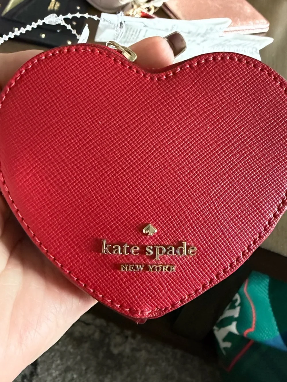Kate Spade NWT Staci Heart Coin Purse in the color 
